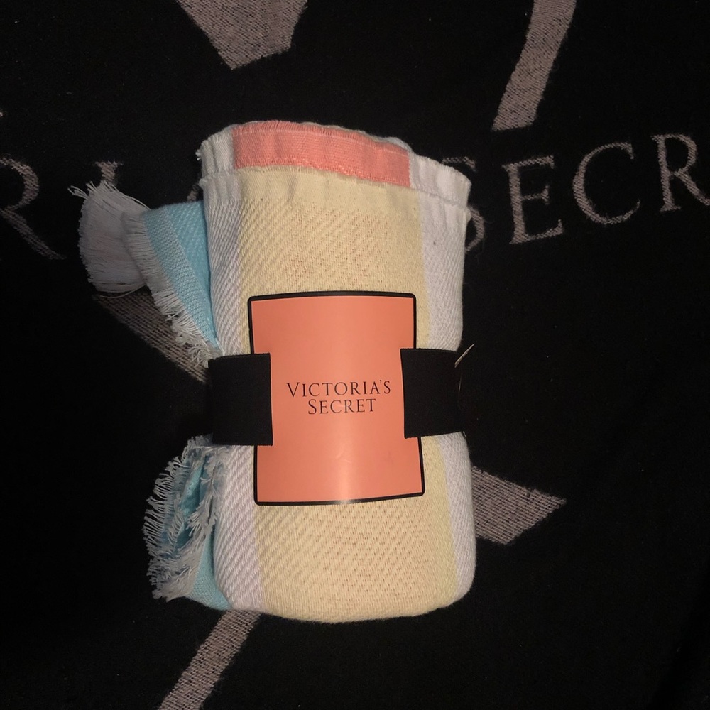 Victoria secret blanket